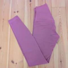 lululemonルルレモン スーパーハイライズ　レギンス xsのサムネイル