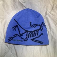アークテリクス　Arc'teryx ビーニー　y2k ニット帽　バードのサムネイル