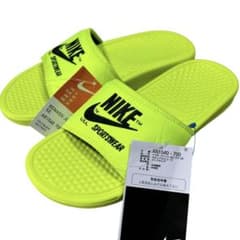 未使用NIKE ナイキベナッシ 蛍光 イエロー ネオン 黄色 ボルトサンダル