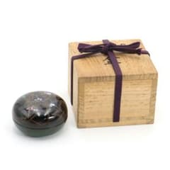 旭幸延作 存星塗 香合 茶道具 共箱　C1068　TC1 旭幸延作 存星塗 香合 茶道具 共箱 C1068 TC1 - メルカリ