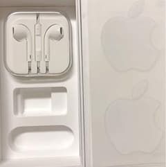 新品未使用　iPhone 純正イヤホン　Appleシール付きのサムネイル