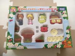 こえだちゃん なかよしファミリーとダイニングセットのサムネイル