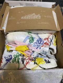 adidas × SEAN WOTHERSPOON ショーンウェザースプーンのサムネイル