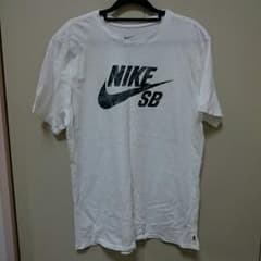 NIKE Tシャツのサムネイル