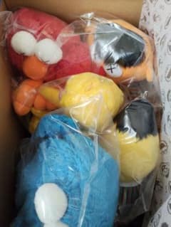 KAWS x SESAME STREETぬいぐるみ ユニクロ 箱なし - メルカリ