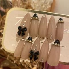 【現品販売】大人ガーリー　グレージュブラック　ちゅるん　ワンホン　韓国　中国のサムネイル