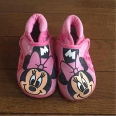 ミニーちゃんのスニーカーのサムネイル