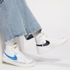 NIKE  スニーカー　22cmのサムネイル
