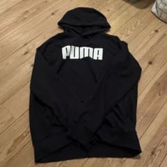 PUMA 黒 フード付きパーカーのサムネイル