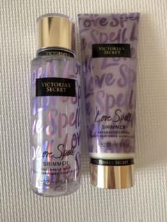 victoria's secret ボディ ミスト、クリーム2点セットのサムネイル