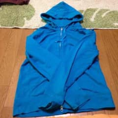 パーカーのサムネイル