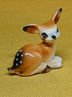 【美品】シカ　鹿　子鹿　陶器　置物　インテリア　工芸品　美術品　A2782 美品】シカ 鹿 子鹿 陶器 置物 インテリア 工芸品 美術品 A2782 - メルカリ