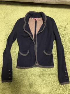 スペインで購入、ブルーのジャケットのサムネイル