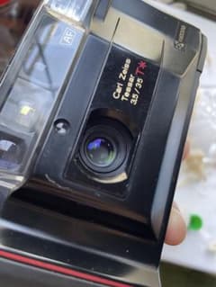 電池付き完動品 Kyocera TD Tessar 35mm コンパクトカメラ 電池付き 実用完動品 Kyocera TD Tessar 35mm カメラ - メルカリ
