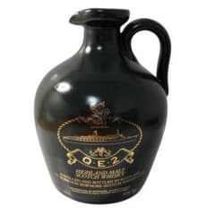 QE2 クイーンエリザベス2世 未開栓 箱あり 750ml 未開栓 QE2 クイーンエリザベス2世 スコッチウイスキー 黒陶器 750ml