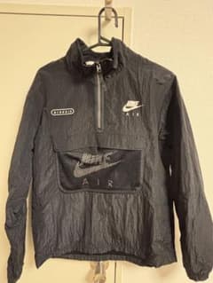 Nike Air ブラックナイロンジャケットのサムネイル