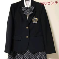 卒業式 女の子 スーツのサムネイル