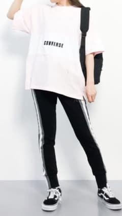 ☆みーちゃ様専用☆コンバース Ｔシャツ ピンクのサムネイル