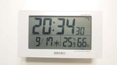 SEIKO デジタル置時計 電波時計 温湿度計 BC402Wのサムネイル