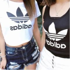 adidas へそ出しTシャツのサムネイル