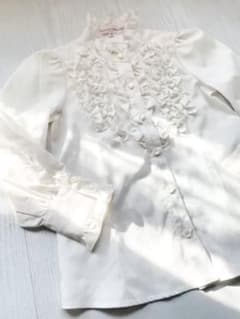 【size110 美品】フリフリブラウスのサムネイル