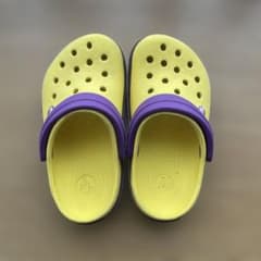 Crocs ベビークロックス　C6/7 黄色 イエローのサムネイル