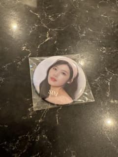 twice サナ　缶バッジ　HAUTE COUTURE MISAMOのサムネイル
