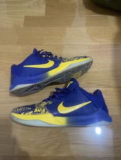コービー5 5rings 29cm Nike バスケットボールシューズ 青と黄のサムネイル
