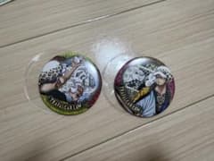 ONE PIECE トラファルガー・ロー 缶バッジ 2種セットのサムネイル