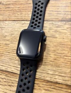 【最終値下げ】Apple Watch SE 第2世代 GPSモデル 40mmのサムネイル