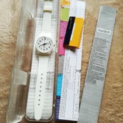 swatch GW151 ほぼ新品のサムネイル
