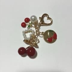 さくらんぼ チャーム キーホルダー ゴールド y2kのサムネイル