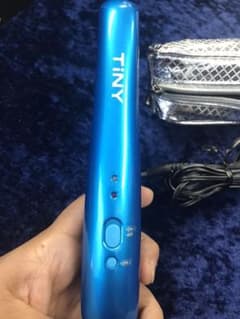 コードレスヘアアイロン   充電式  日本メーカーコイズミ製のサムネイル