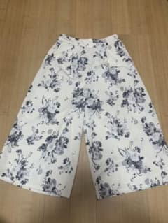 花柄 パンツのサムネイル