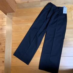 AZUL テーパードパンツ スラックスのサムネイル
