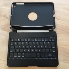 iPad mini キーボード付きカバーのサムネイル