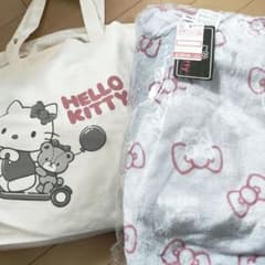 新品！キティふわもこパジャマのサムネイル