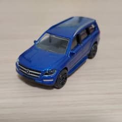 マジョレット　ミニカー　メルセデスベンツ　GLクラス　 SUVのサムネイル