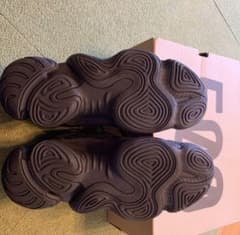 adidas Yeezy500のサムネイル