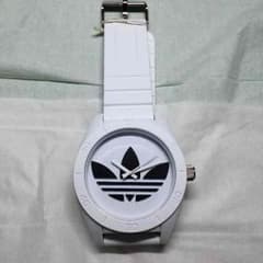 アディダス 時計のサムネイル
