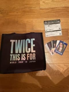 TWICE トートバッグ トレカセット　THIS IS FORのサムネイル