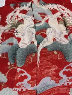 大正ロマン アンティーク五ツ紋色留袖 真紅 鳳凰 松 波文様 刺繍 大正ロマン アンティーク五ツ紋色留袖 真紅 鳳凰 松 波文様 刺繍