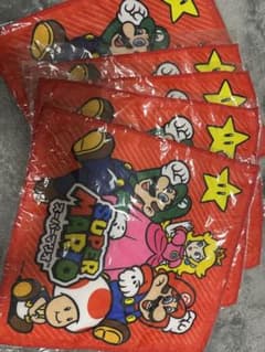 スーパーマリオのハンカチのサムネイル