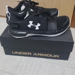 UNDER ARMOUR　アンダーアーマー　シューズ27.5のサムネイル