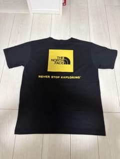 あ*ね様 THE NORTH FACE ブラック Tシャツ　イエローノースフェイのサムネイル