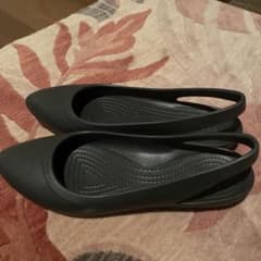 crocs クロックス　フラット　パンプス　バック　サンダル　ブラック　W8のサムネイル