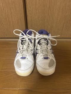 ASICS バスケットボールシューズ ホワイト パープル 23センチのサムネイル