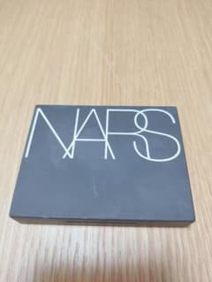 NARS ライトリフティングセッティングパウダー プレストのサムネイル