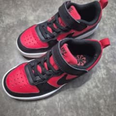NIKE キッズ スニーカー レッド ブラック ベルクロのサムネイル