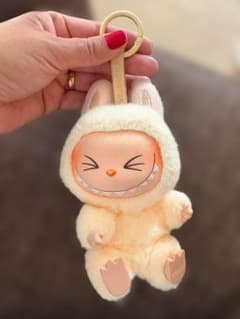 THE MONSTERS ぬいぐるみ キーホルダー - ラブブのサムネイル